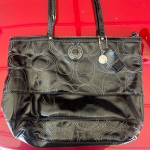 Vintage COACH Patent Leather Shoulder Bag